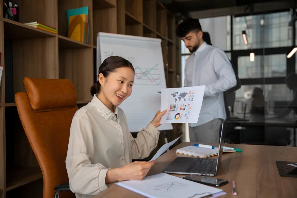 Perbedaan HR Analytics